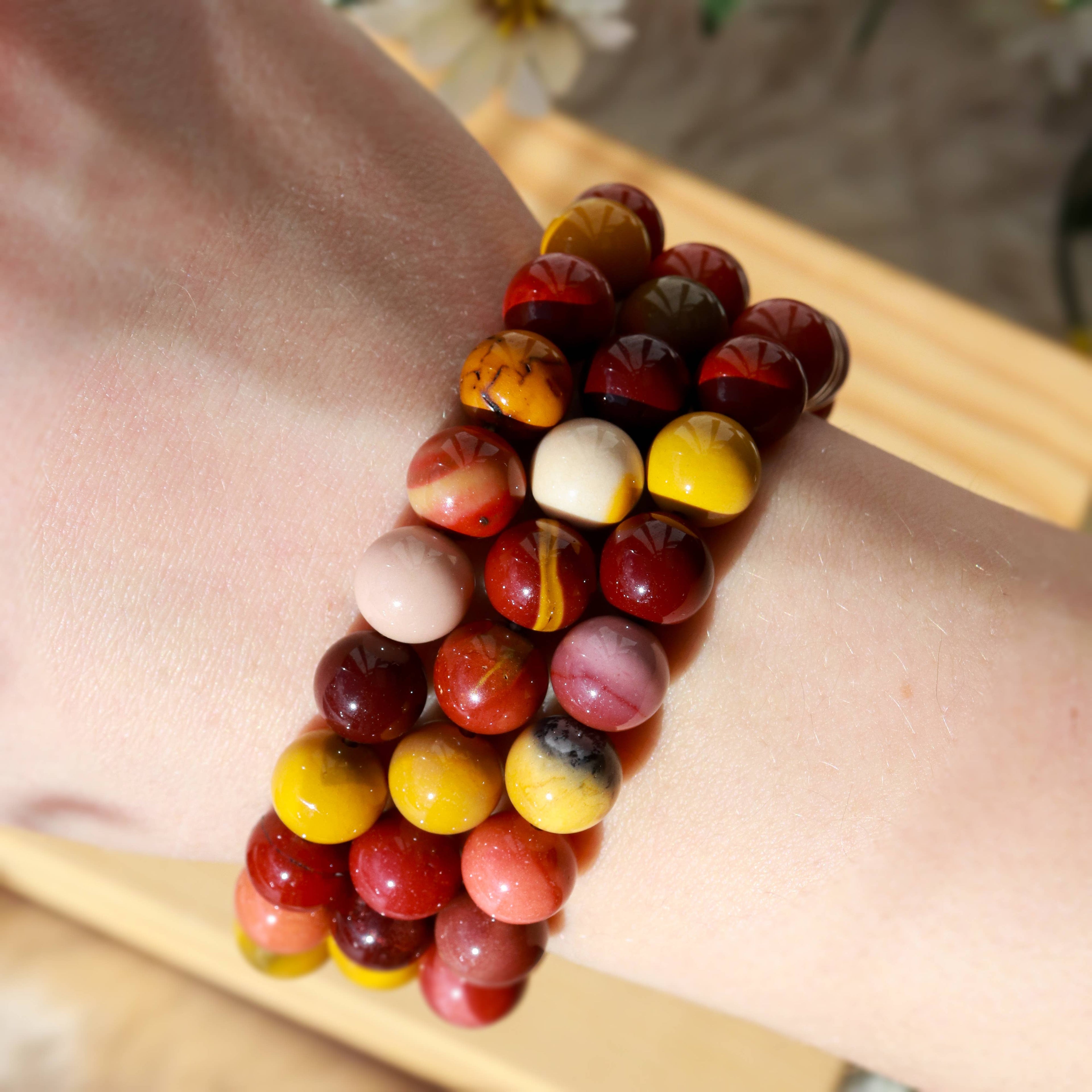 Mookaite Round Beaded Bracelet 8 mm