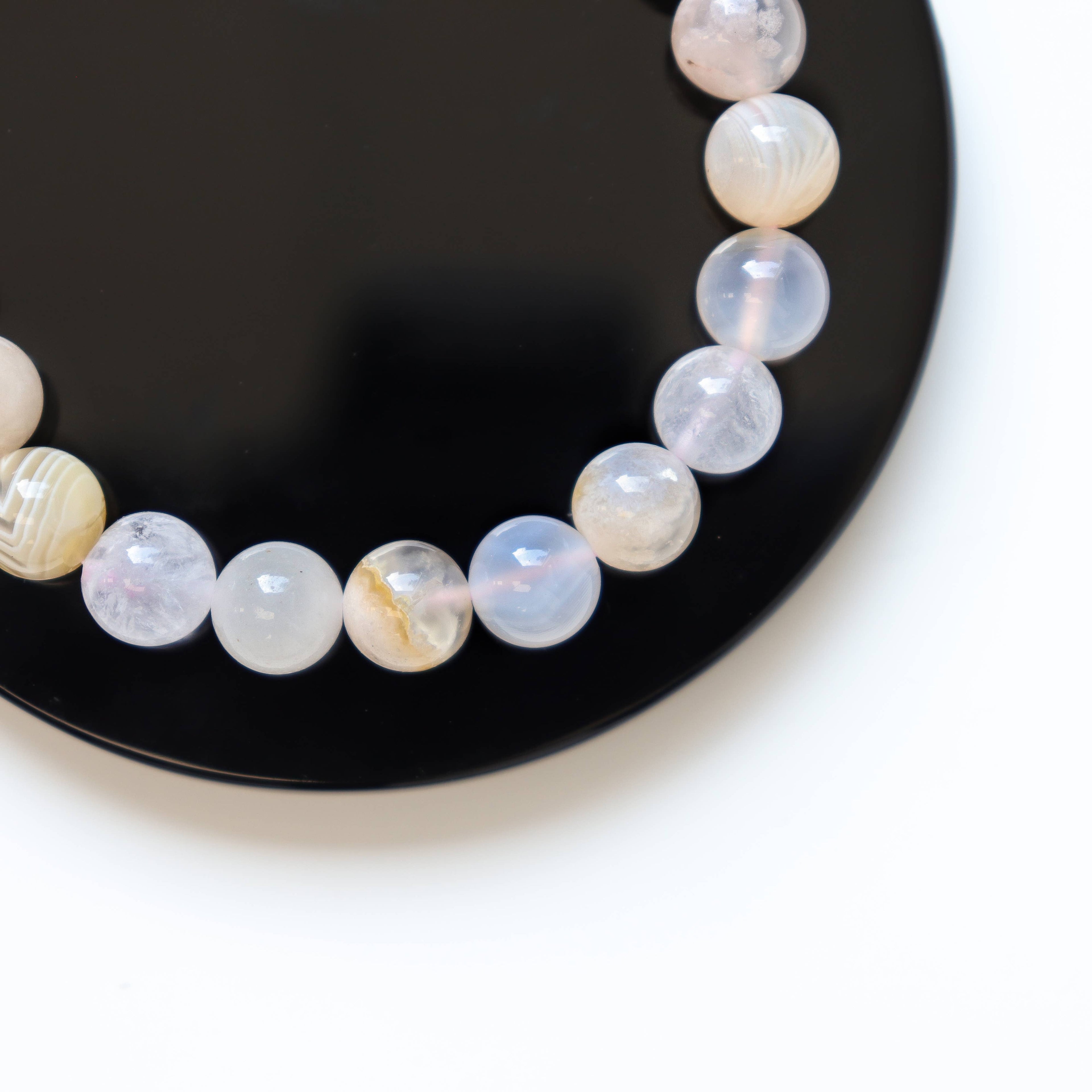 Flower Agate Round Beaded Bracelet Size: 8 mm