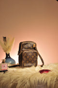 Louis Vuitton Amazon Shoulder Bag | Under 1K