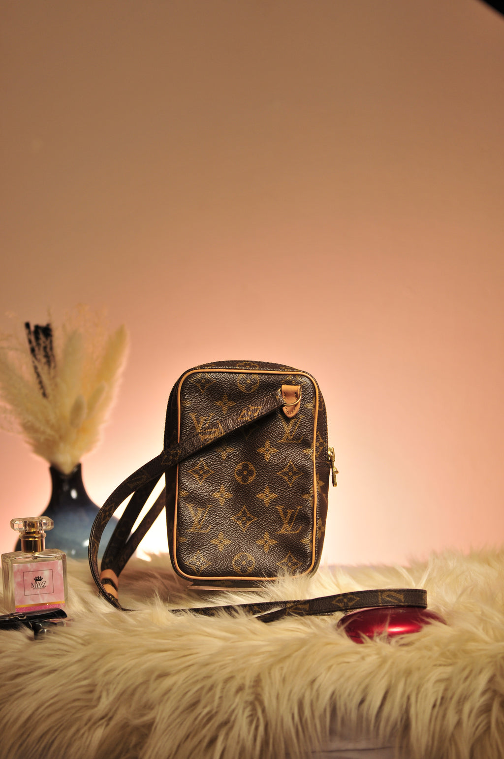 Louis Vuitton Amazon Shoulder Bag | Under 1K