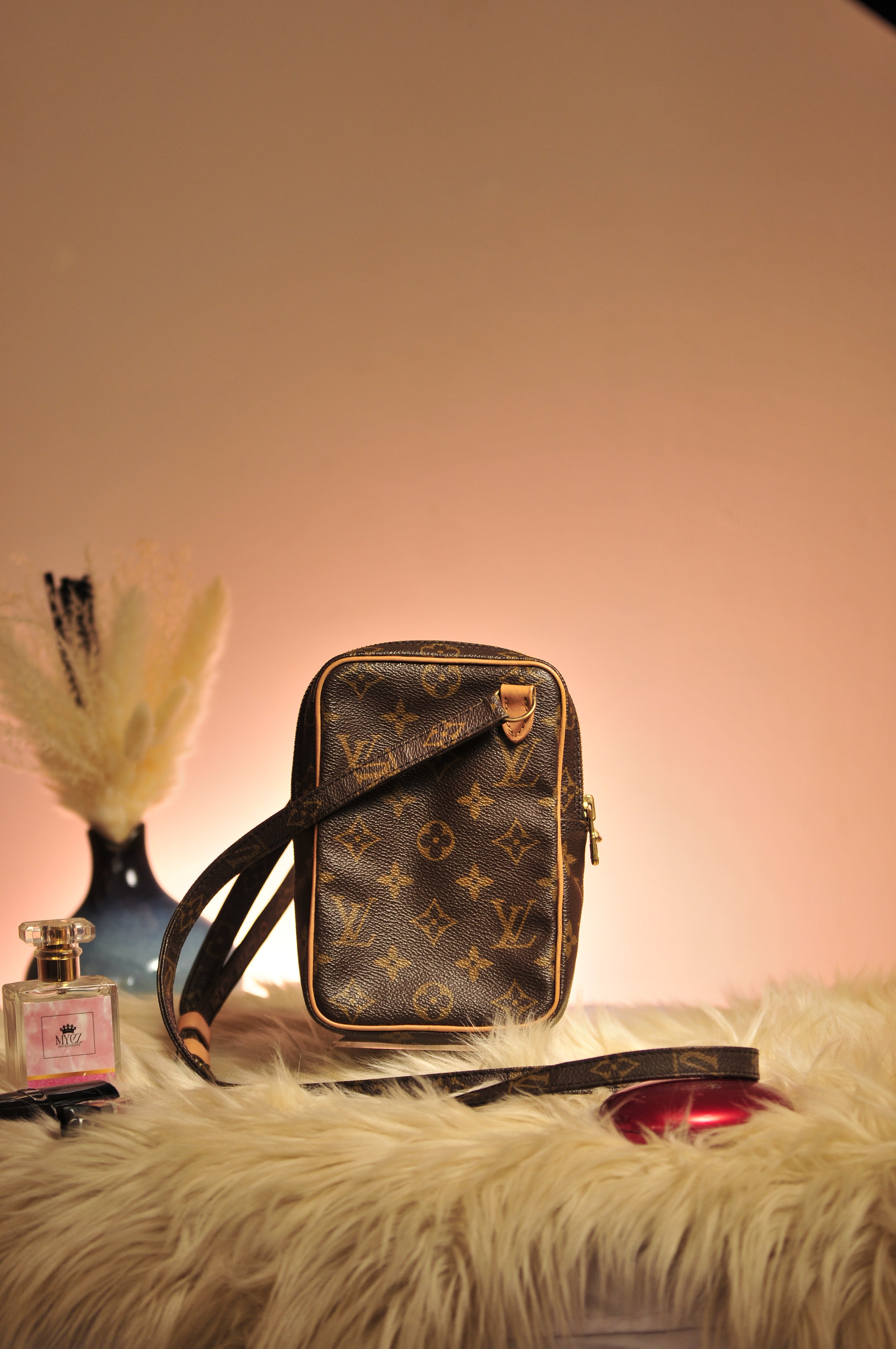 Louis Vuitton Amazon Shoulder Bag | Under 1K