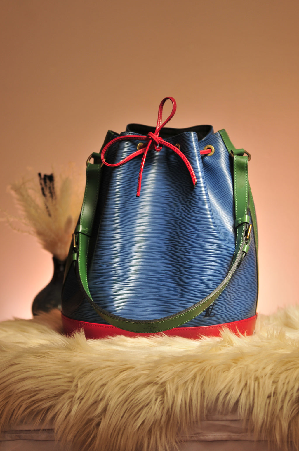 Louis Vuitton Tricolor Epi Leather Bucket Bag Paired with Epi Leather Red Leather Long Wallet