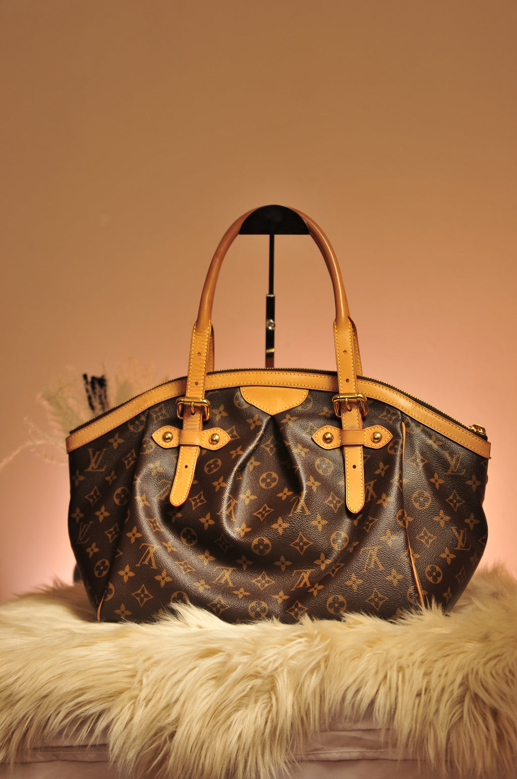 Louis Vuitton TIvoli GM Handbag