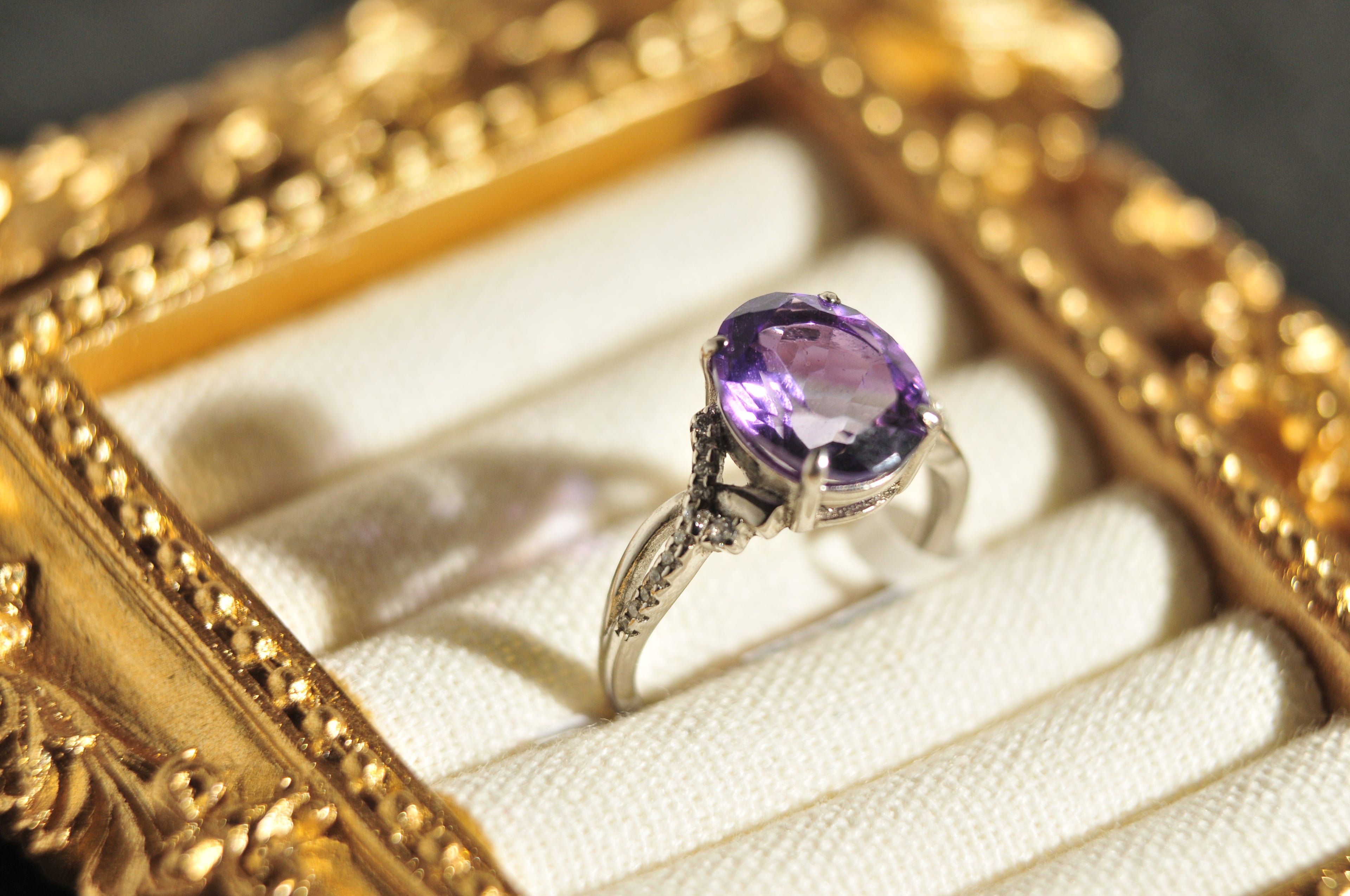 Amethyst Oval Ring Natural Gemstone in 925 Sterling Silver