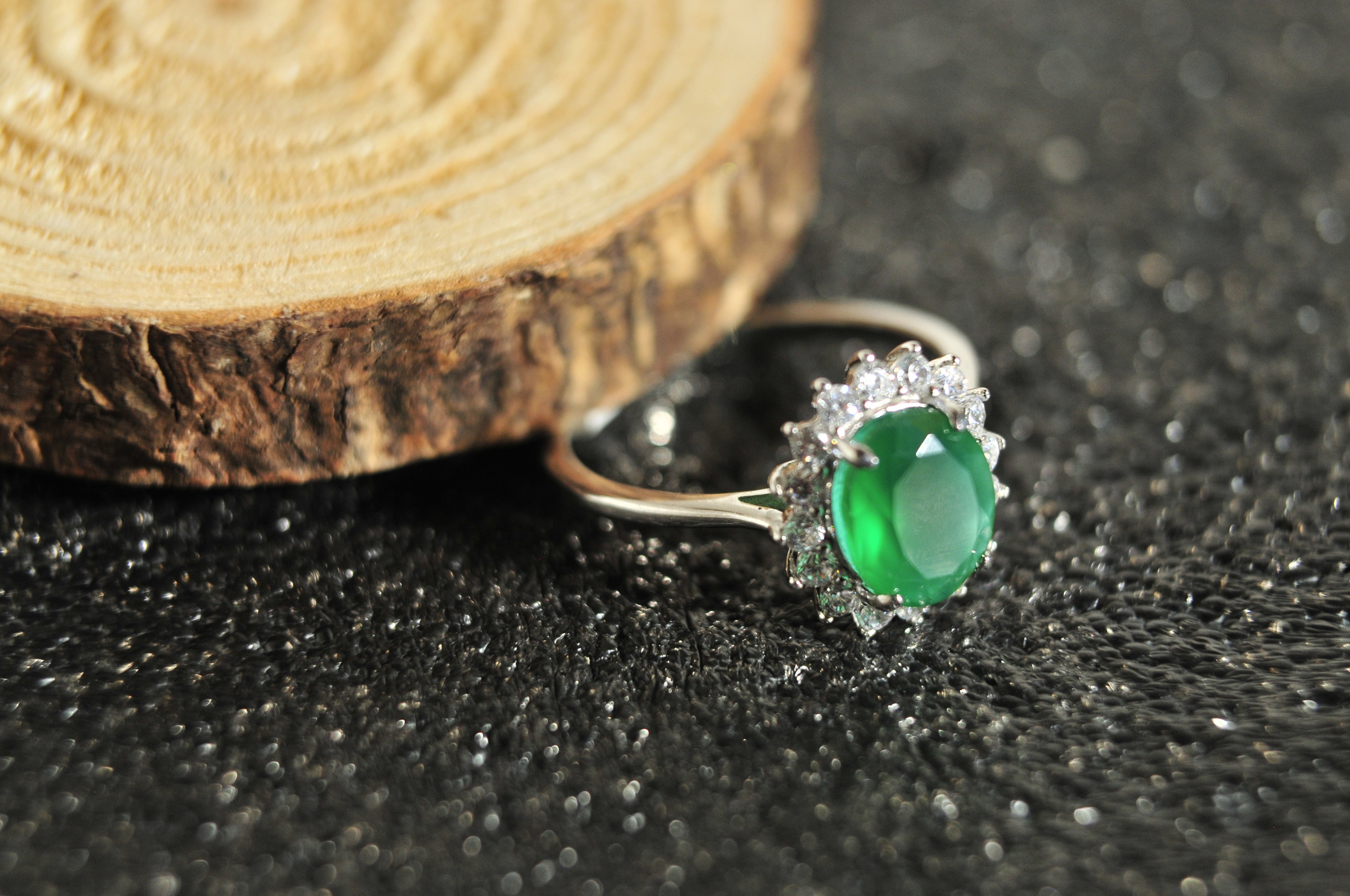 Green Onyx Ring in 925 Sterling Silver Size 9