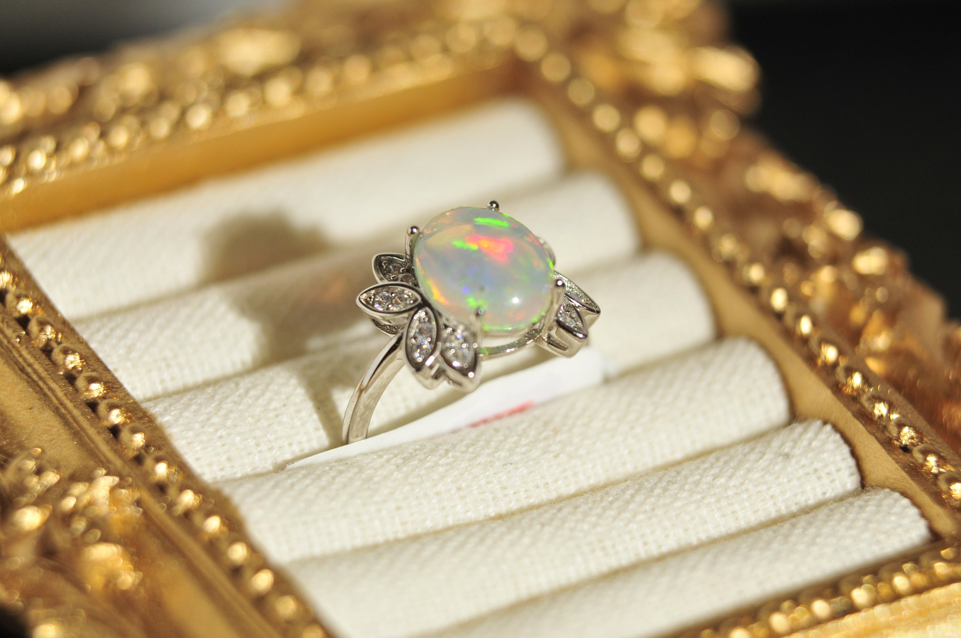 Opal Round Shape Natural Gemstone Ring in 925 Sterling Silver Size 6