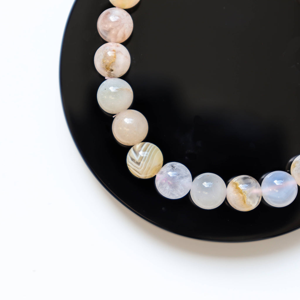 Flower Agate Round Beaded Bracelet Size: 8 mm