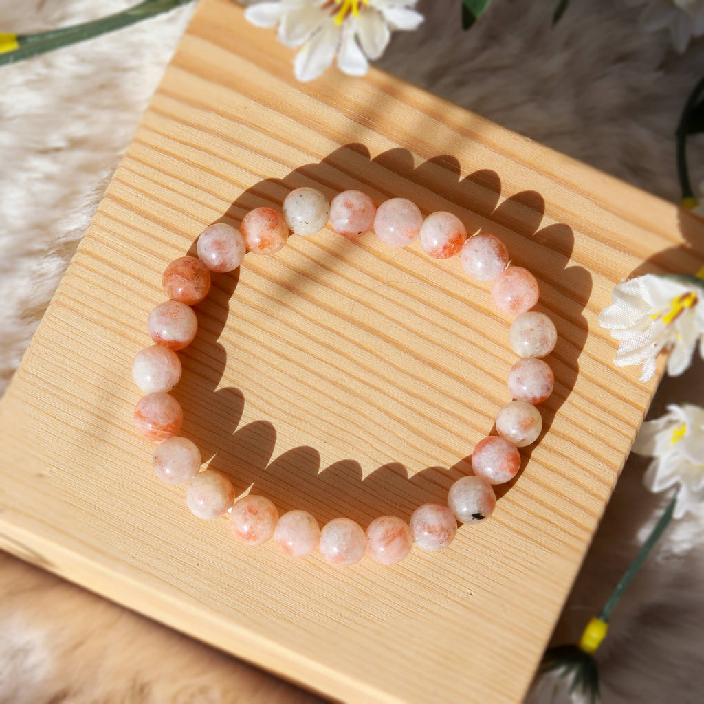 Sun Stone Round Beaded Bracelet 8 mm