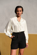 Rome High-waisted tailored trouser shorts with belt Color: Noir or Black