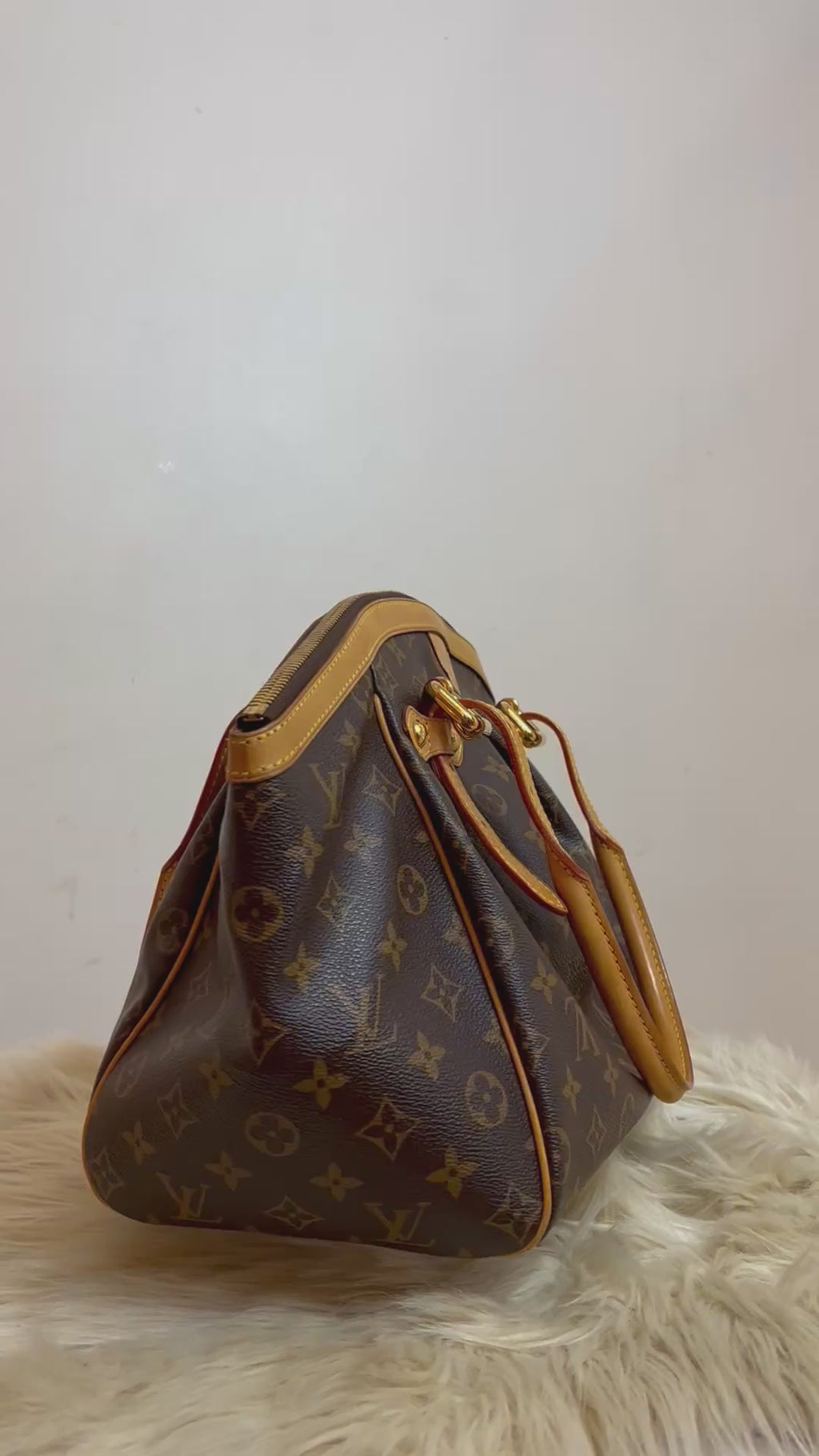 Louis Vuitton TIvoli GM Handbag